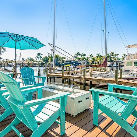 Latitude 26 Waterfront Boutique Resort - Fort Myers Beach Exterior photo